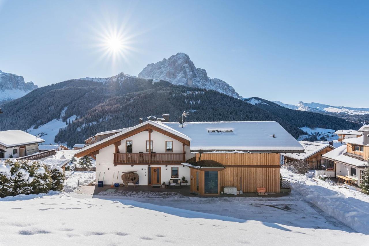 Villa Solinda App Rossini Selva di Val Gardena Ngoại thất bức ảnh